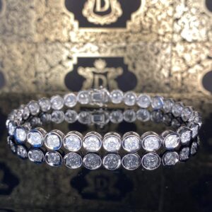 Pulseira Riviera em Ouro Branco 18k 750 Modelo Coroa 6 CT de Diamantes - Imagem 4