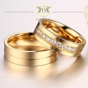 Par de Alianças 15 Gramas 9 Diamantes 0,45 CT em Ouro 18k 750