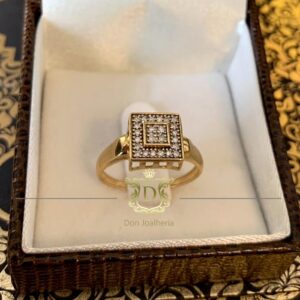 Anel Quadrado Pavê 3 Gramas 24 Diamantes em Ouro 18k 750 - Imagem 5