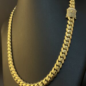 Corrente Cuban Link 200 gramas fecho 160 diamantes Ouro 18k 750