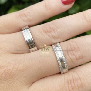 Par de Alianças 15 gramas Diamantes Black and White em Ouro Branco 18k - Imagem 1