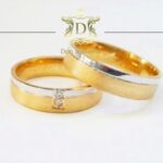 Par de Alianças 12 Gramas e 2 Diamantes em Ouro 18k 750