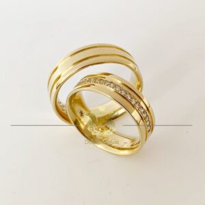 Par de Alianças 15 Gramas 20 Diamantes em Ouro 18k 750 - Imagem 1