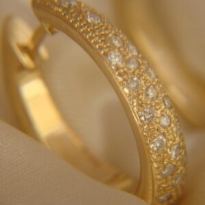 Par de Brincos Pave de Diamantes Argola 0,8 Ct Ouro 18k 750 - Imagem 1